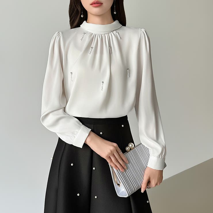 一枚で、きちんと華やか。パールビジュー付きブラウス ブラウス フォーマル | COCOMOMO | 詳細画像3 