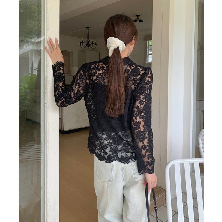 【刺繍レースで上品に透かす】レースブラウス キャミソールセット 総レース | COCOMOMO | 詳細画像12 