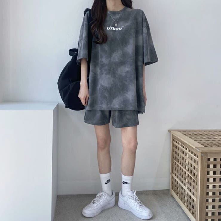 【Sサイズ】レザレクション 半袖ポロシャツ ショートパンツ ブラック上下セット Sサイズ】レザレクション 半袖ポロシャツ ショートパンツ