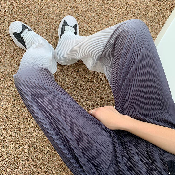 お買い得商店街 ISSEY MIYAKE サルエルパンツ（イッセイ グラデーション 立体 パンツ