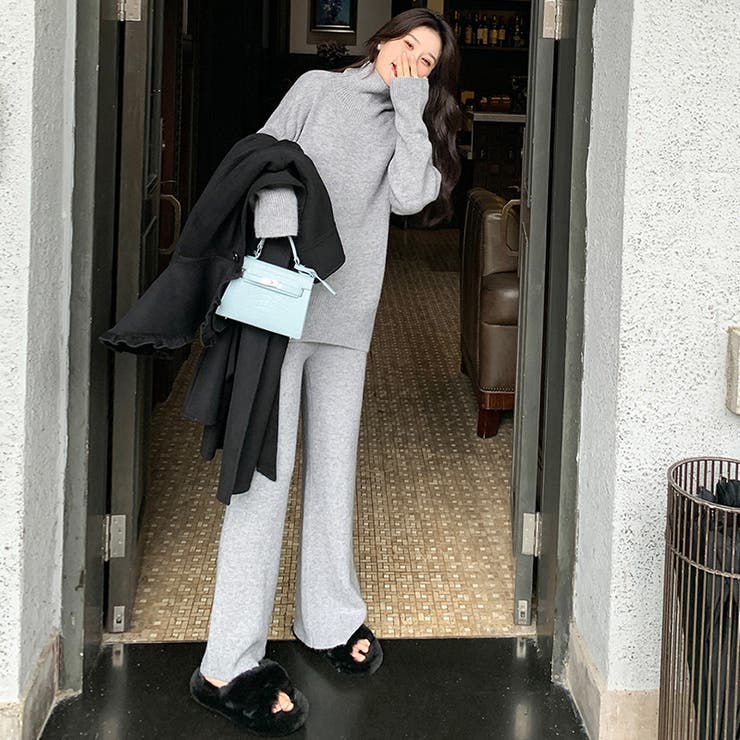 グレー | セットアップ ニットセットアップ ハイネックフレアパンツ上下セット | COCOMOMO