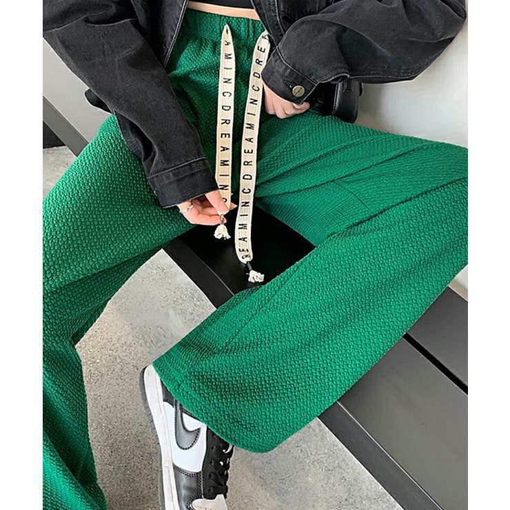 ワイドパンツ エンボス加工 ストレートパンツ | COCOMOMO | 詳細画像2 