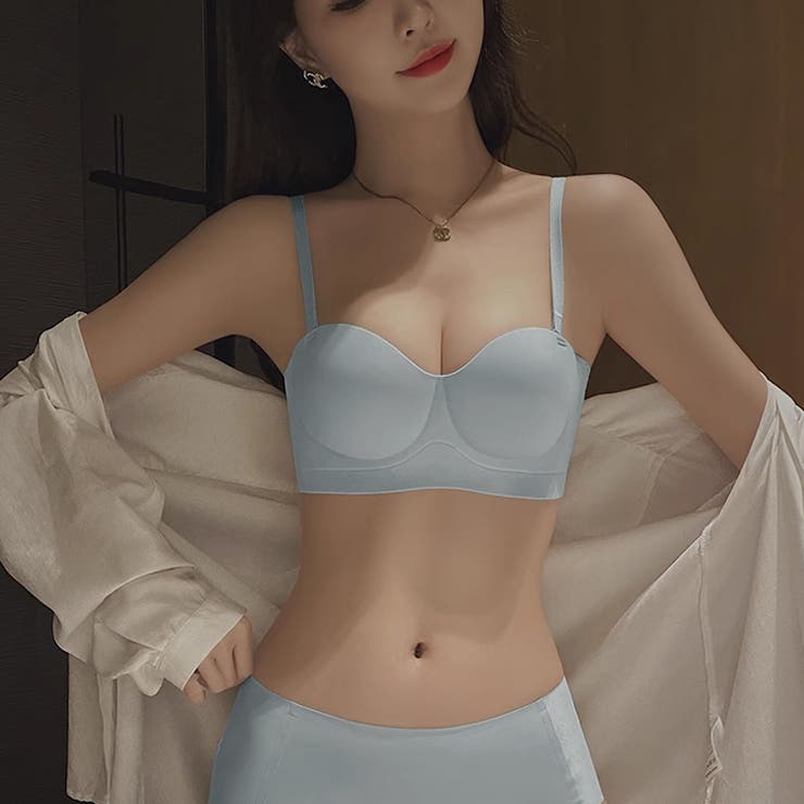 正規品☆美品☆momo☆コブラ☆レザー☆約36cm☆ 正規品☆美品☆MOMO☆コブラ☆黒 レザー☆直径約36cm☆ - メルカリ