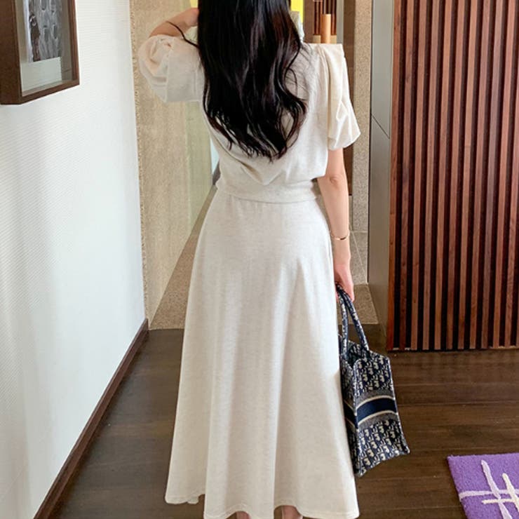 セットアップ パフスリーブ ロングスカートセット | COCOMOMO | 詳細画像9 