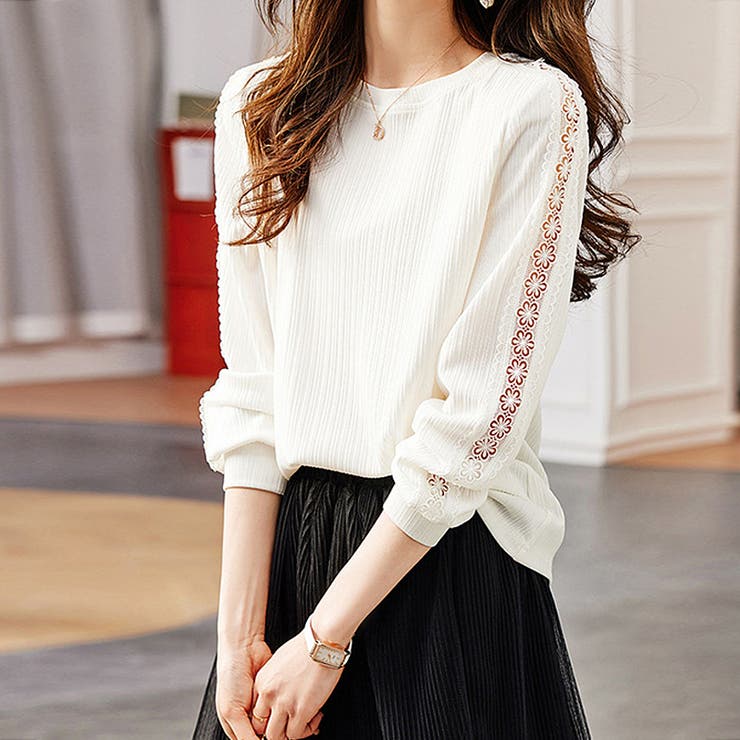 トップス momomomo 袖レースカットソー ロンt 春トップス[品番：COCW0005926]｜COCOMOMO