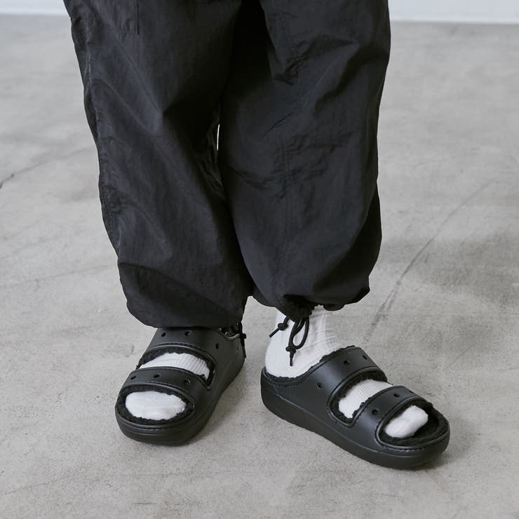 【きーた】CLANE CURVED DESIGN SANDALS 36 CROCS（クロックス）COZZZY SANDAL／コージーサンダル[品番
