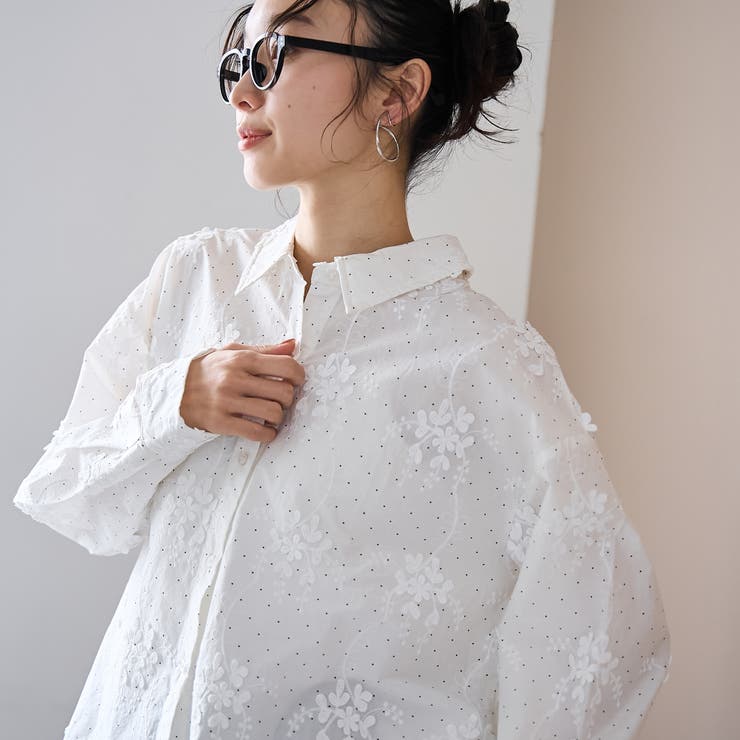 3Dフラワー刺繍 ロングスリーブシャツ（ドット柄）[品番：COEW0007895