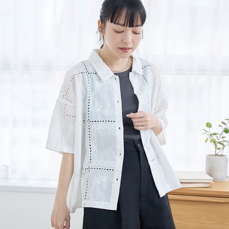 OFF WHITE | パッチワーク風フラワー刺繍半袖シャツ | coen【women】