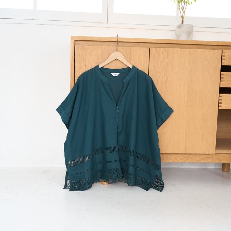 DK.GREEN | 裾刺繍レース スキッパーシアーバンドカラーブラウス | coen【women】