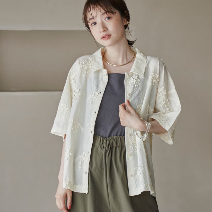 NATURAL | 【新色登場・追加】3Dフラワー刺繍 ハーフスリーブシャツ | coen【women】