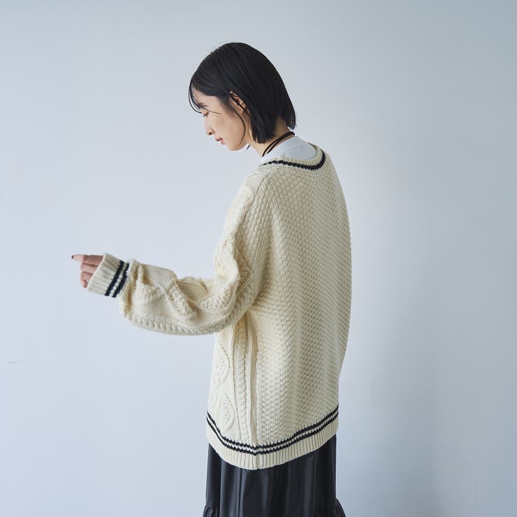 ケーブル編みVネックラインカーディガン[品番：COEW0006598]｜coen