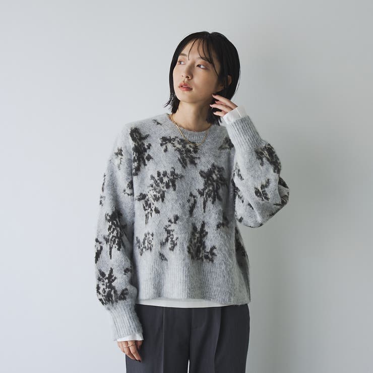 ふんわりルーズなイマドキニット】ニュアンスフラワージャガードニット