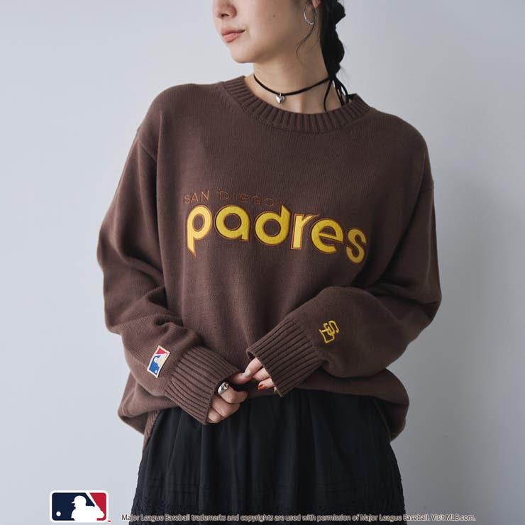 MD.BROWN | 【スポーティ×ガーリー好バランス】MLB別注ワンポイントロゴクルーネックニット | coen【women】
