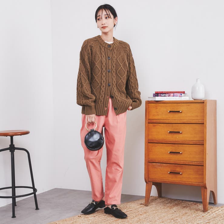 styling/ クロスケーブルニットカーディガン CLANE 白石麻衣着用 GRL グレイル | 【👆画像をタップすると購入できるよ👆】 白石麻衣さん