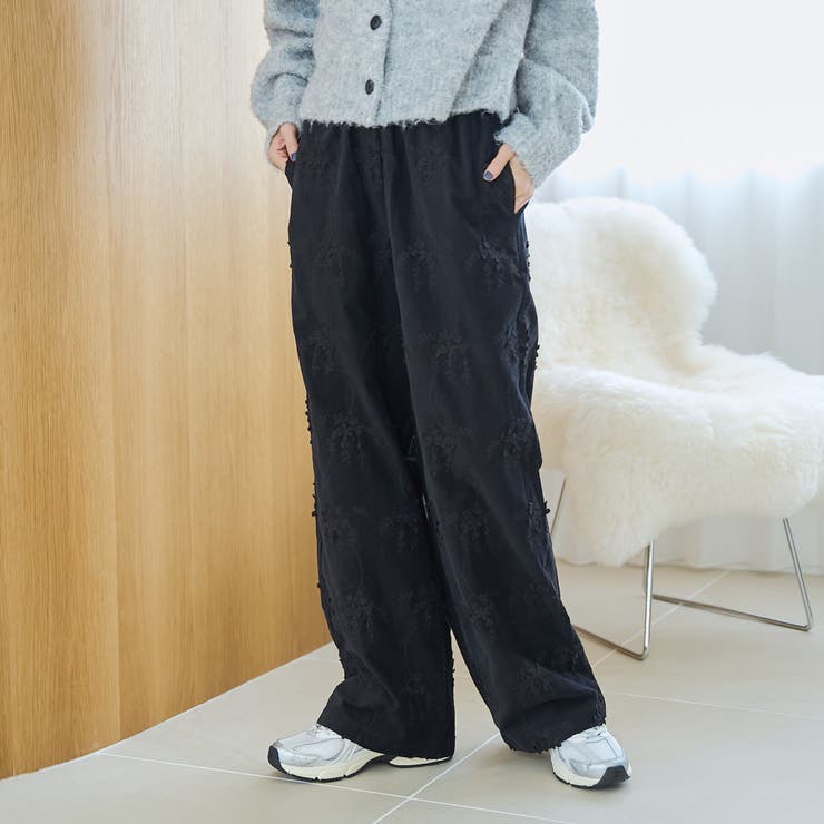 BLACK | 3Dフラワー刺繍 コーデュロイイージーワイドパンツ | coen【women】