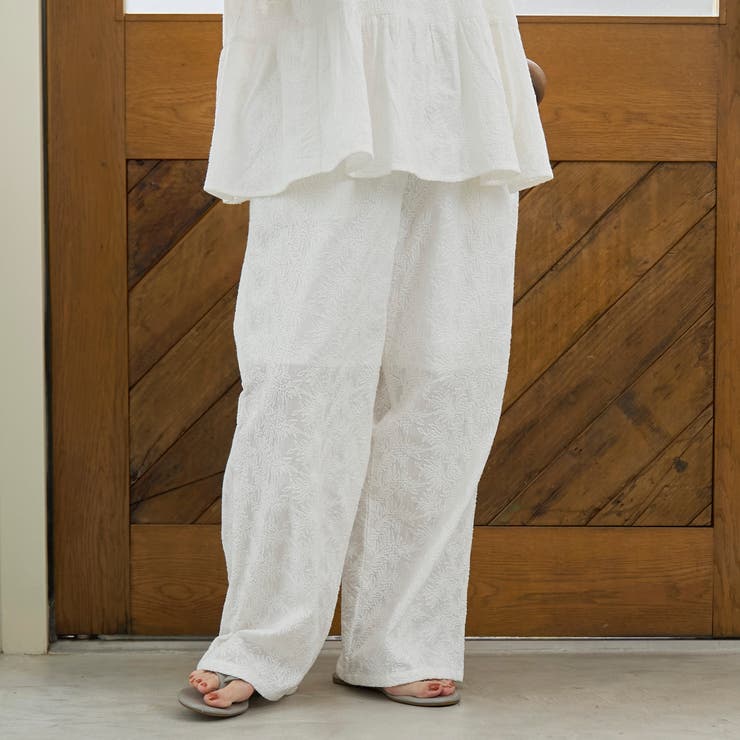 OFF WHITE | 【Lipa（リパ）別注】総刺繍イージーワイドパンツ | coen【women】