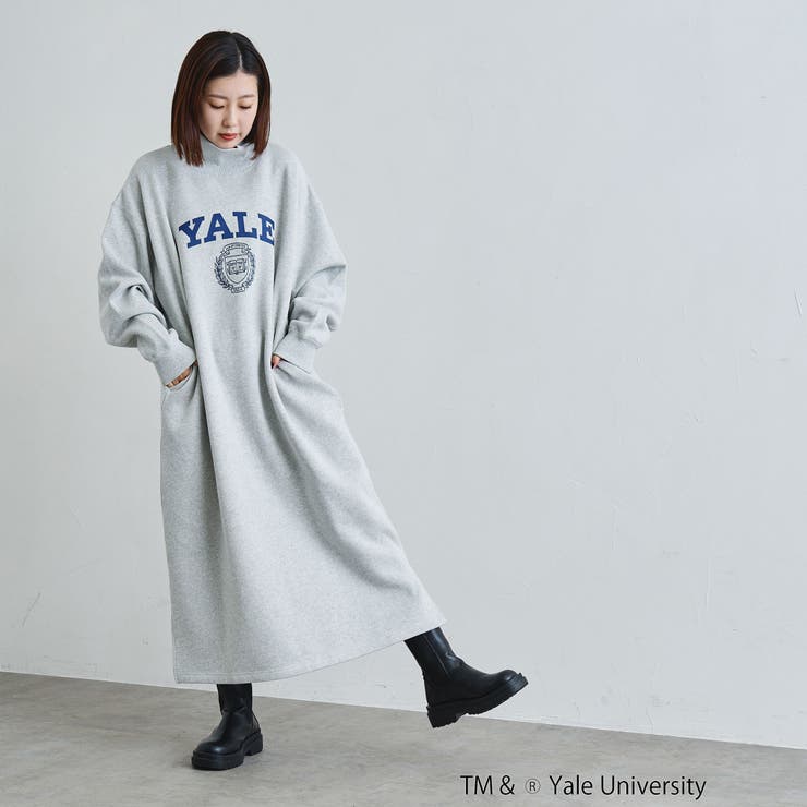 FRAMeWORK YALEスエットチュニック　ホワイト　ネイビー　2点 FRAMeWORK YALEスエットチュニック ホワイト ネイビー 2点