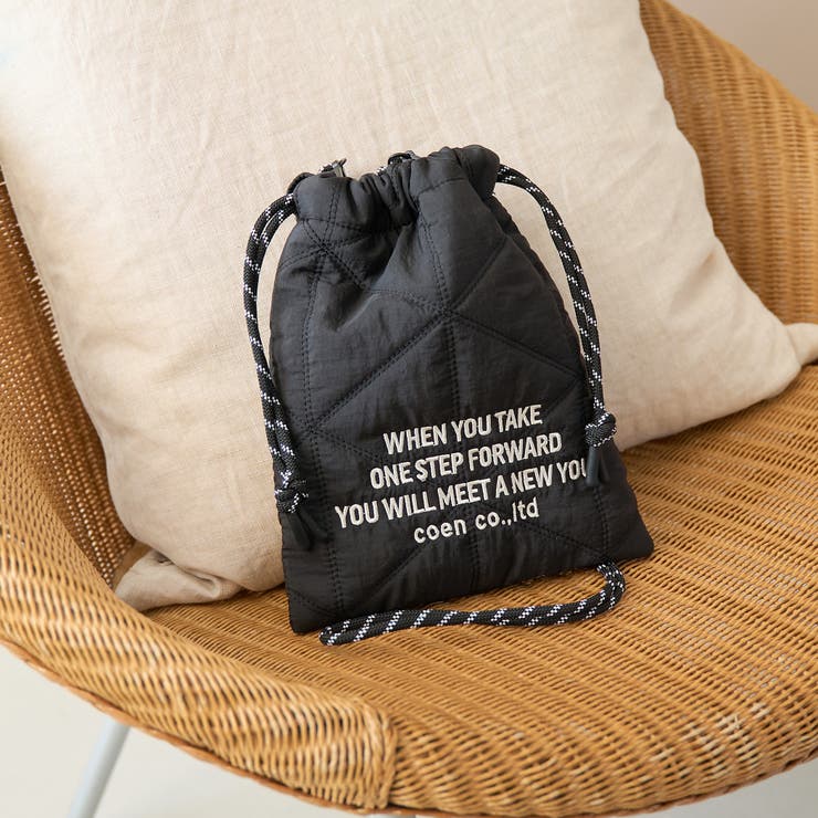 BLACK | ロゴ刺繍 幾何柄 キルト巾着ショルダーバッグ（Sサイズ） | coen【women】