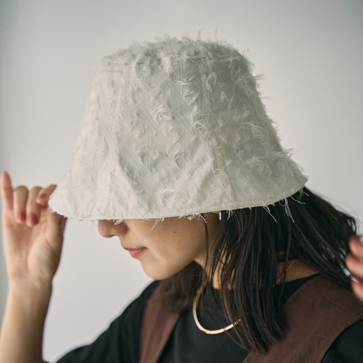 OFF WHITE | カットジャガードバケットハット | coen【women】