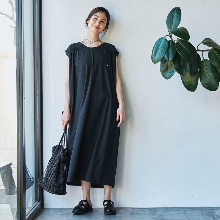 【即発】ロゴプリント＆ジュエルのワンピース See by Chloe 即発】ロゴプリント＆ジュエルのワンピース See by Chloe（SEE
