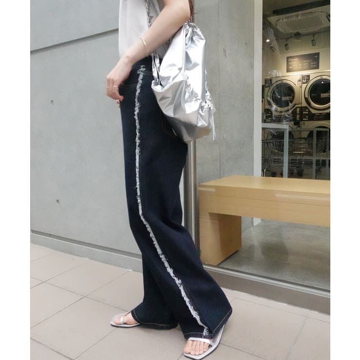 サイドフリンジワイドデニムパンツ[品番：TRIW0003700]｜CORNERS