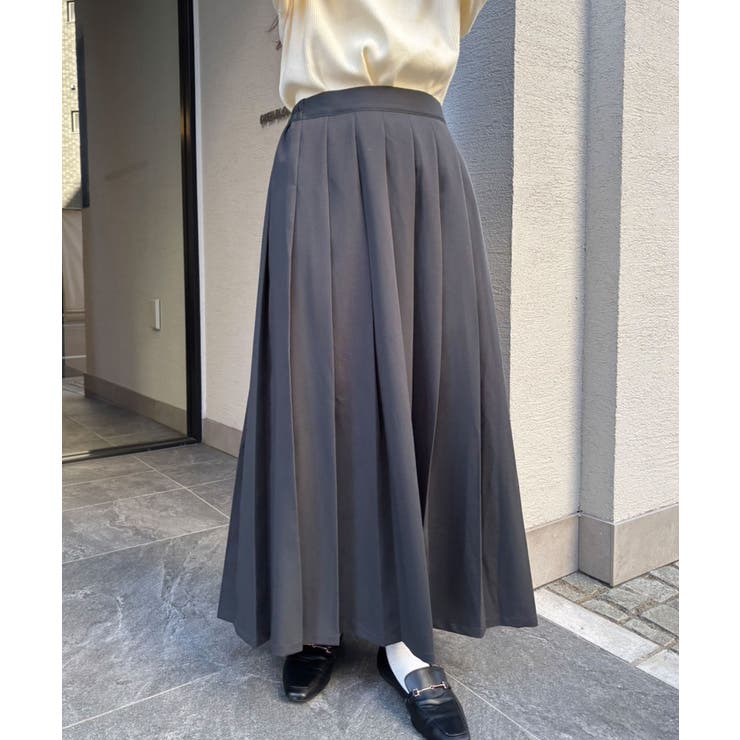 ロングタックプリーツスカート[品番：TRIW0004010]｜CORNERS