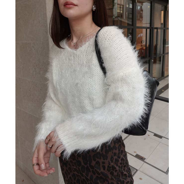 オフホワイト | シャギーVネックニット | CORNERS 