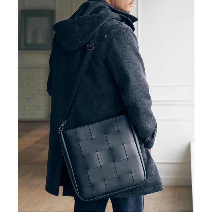 ブラック | イントレチャートショルダーバッグ | ikka 