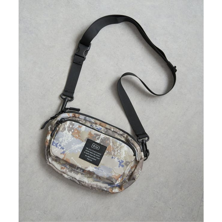 ミディアムグレー | 【WEB限定】KiU フロントポケットミニショルダーバッグ【撥水／防水】 | ikka 