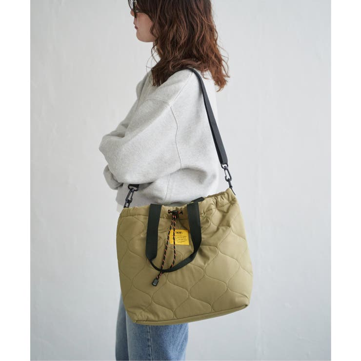 カーキ | 【WEB限定】KiU キウ パデッドドロストトートバッグ【撥水】 | ikka 