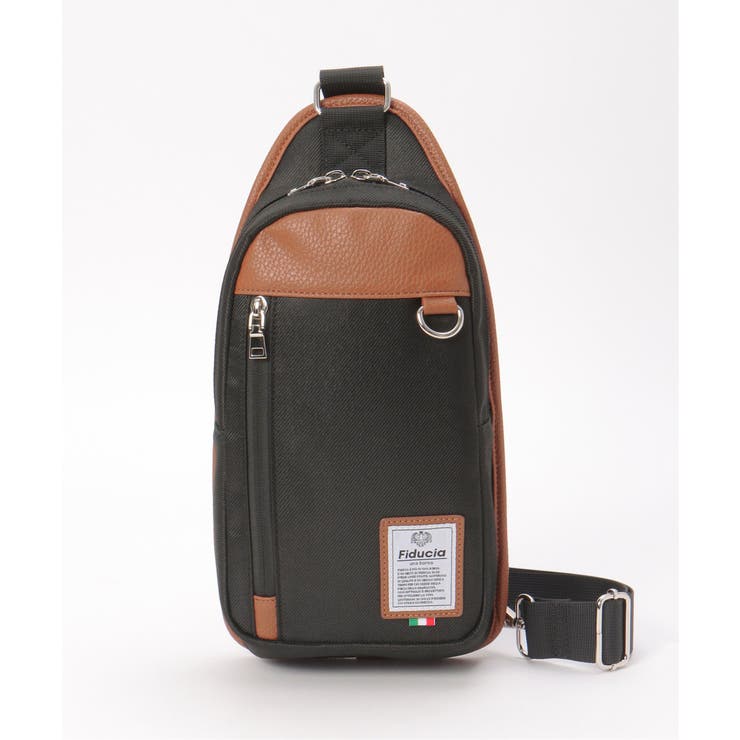 ブラック | 配色切り替えボディバッグ | ikka 