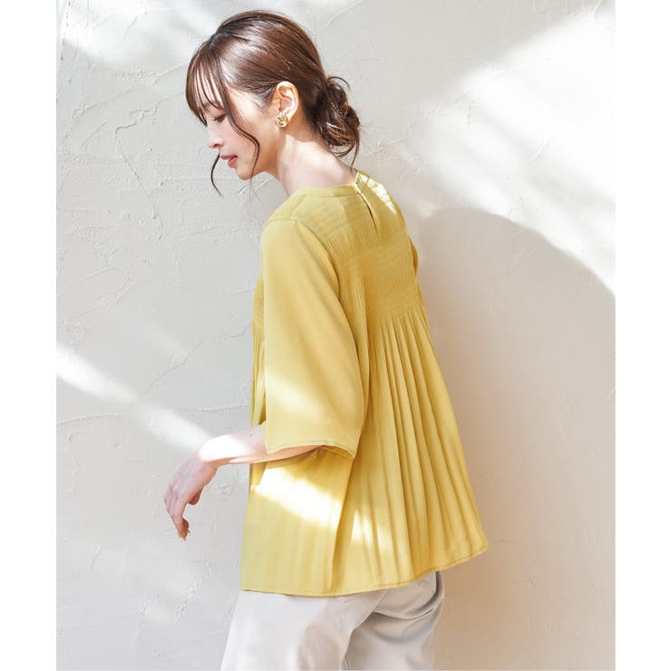 マジョリカ3段プリーツブラウス | ikka  | 詳細画像4 