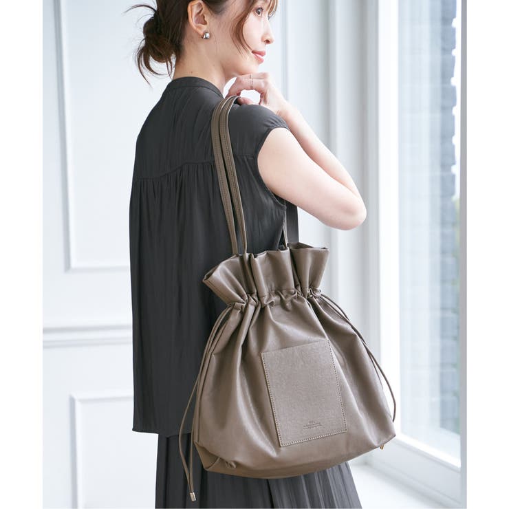 モカ | 【軽量】撥水合皮巾着トートバッグ | ikka 