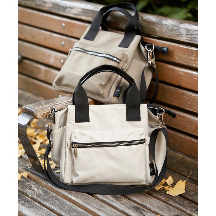 ライトグレー | 撥水ナイロン8ポケ2WAYトート | ikka 