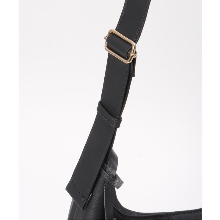 合皮タッセル付きビッグショルダーバッグ | ikka  | 詳細画像13 