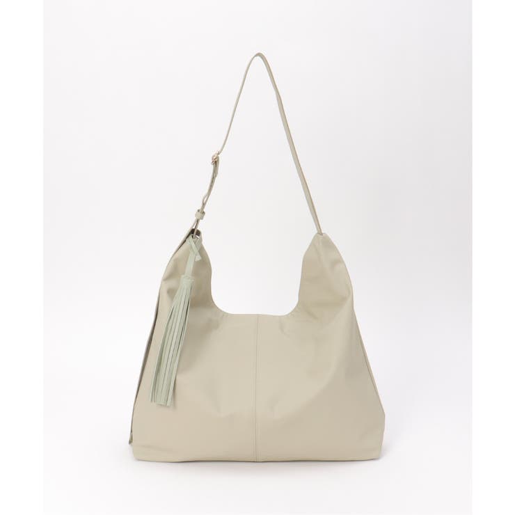 ミントグリーン | 合皮タッセル付きビッグショルダーバッグ | ikka 