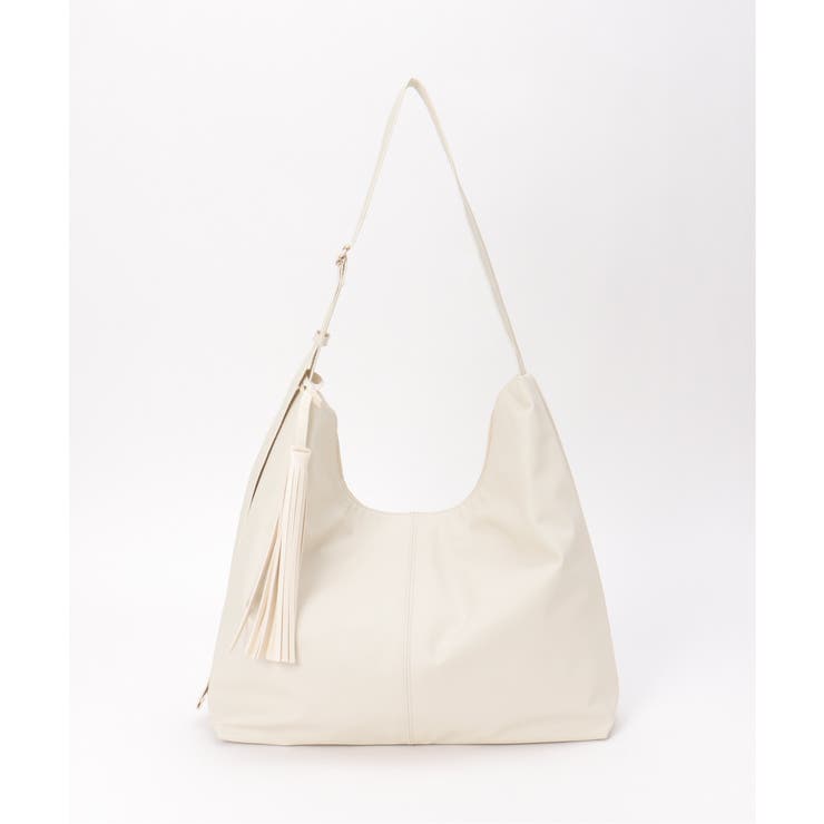 アイボリー | 合皮タッセル付きビッグショルダーバッグ | ikka 
