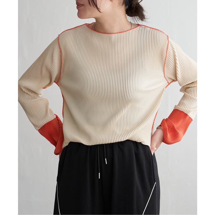 アイボリー | プリーツ加工配色袖トップス | VENCE share style【WOMEN】
