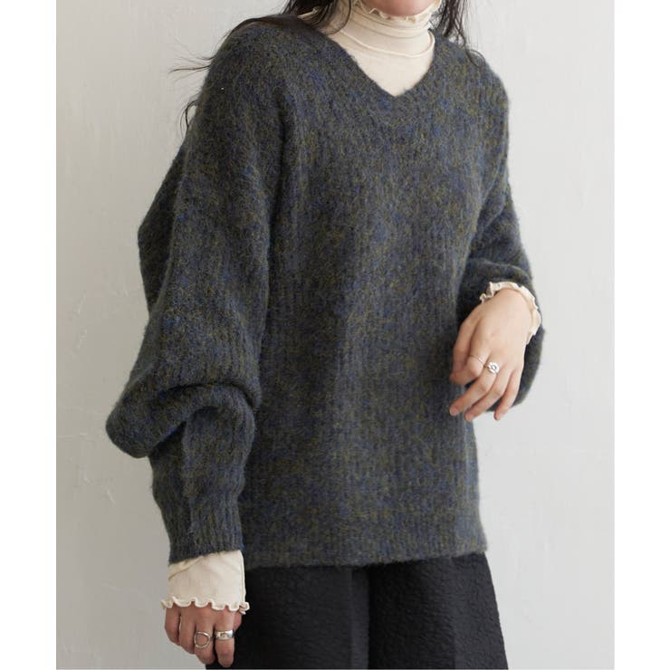 ブラック | ミックスアームウォーマー風Vネックプルオーバー | VENCE share style【WOMEN】