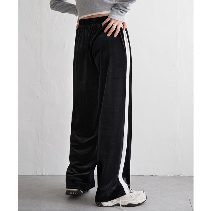 ベロアラインパンツ[品番：IKAW0019194]｜VENCE share style【WOMEN