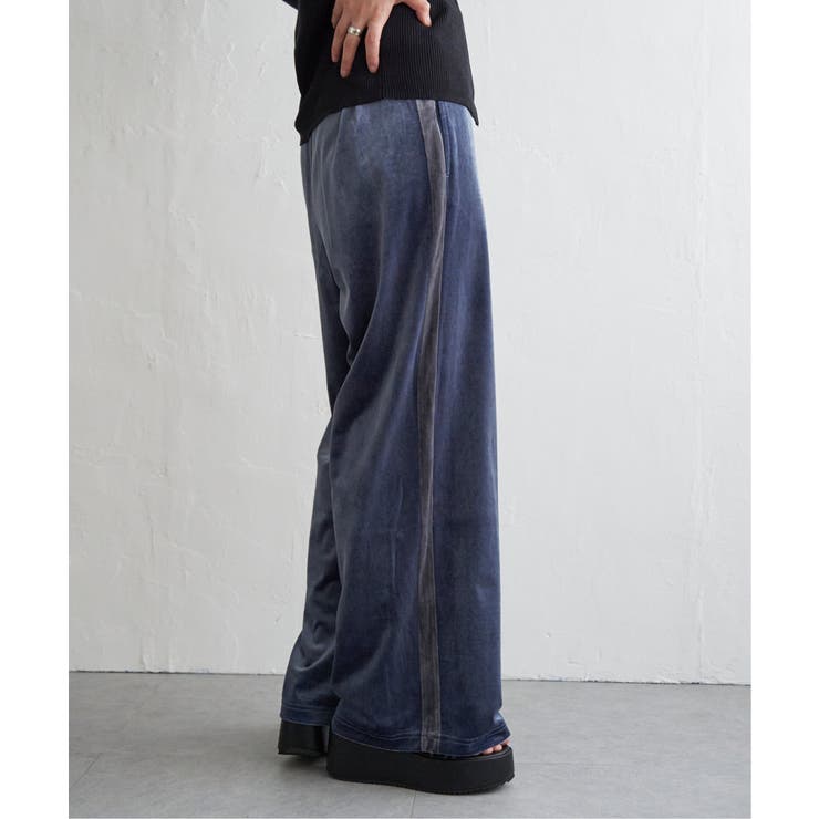 ベロアラインパンツ[品番：IKAW0019194]｜VENCE share style【WOMEN