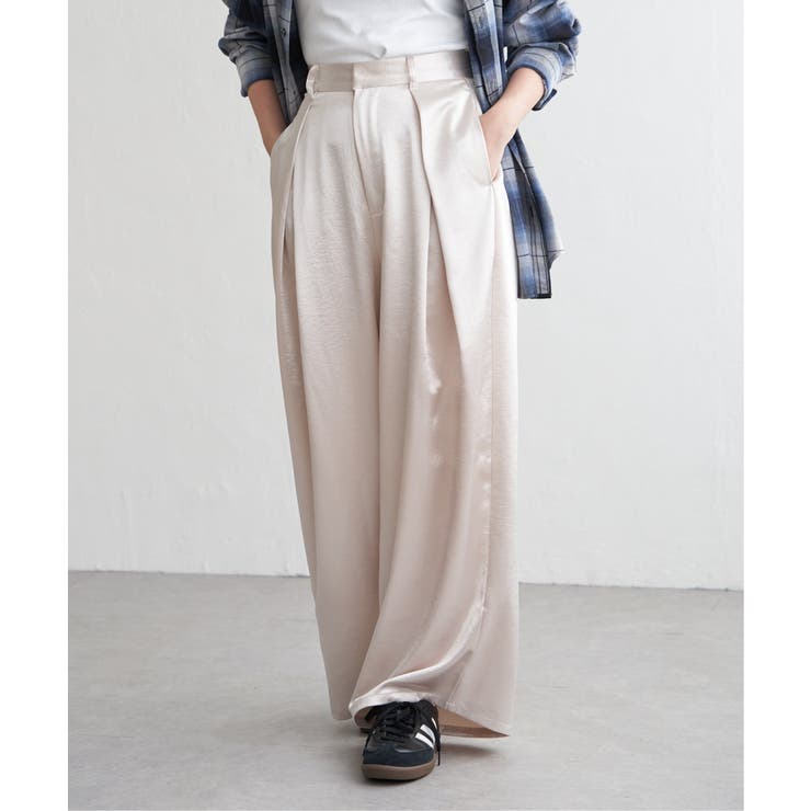 アイボリー | サテンタックワイドパンツ | VENCE share style【WOMEN】