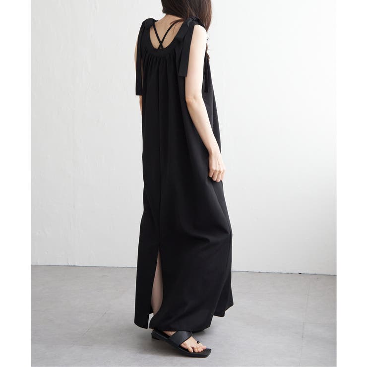 *Vince.* クレープワンピース VINCE. クレープ ミディワンピース | THE OUTNET (アウトネット)