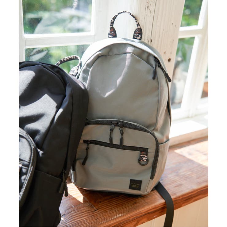 オリーブ | 撥水ナイロン9ポケットリュック | Lbc with Life