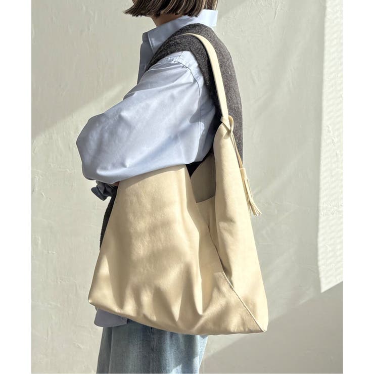 アイボリー | 洗える合皮三角マチありショルダーバッグ | Lbc with Life