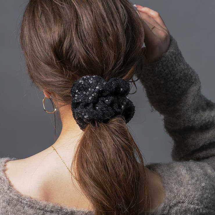 シュシュ ヘアゴム スパンコール