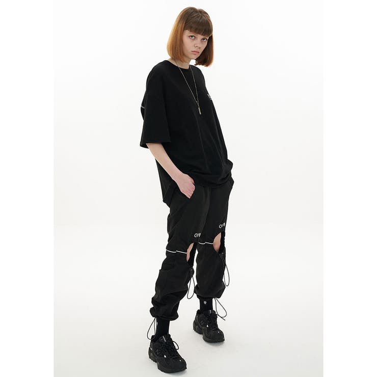★OY★OY INTERNATIONAL T-BLACK★正規品/韓国直送料込/人気 OY/オーワイ』BLACK CAT CROP/ブラックキャット クロップ 半袖
