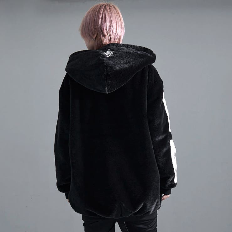 ファー付きスパイクデザインパーカー PSYCHO NATIONボーンデザインファーパーカー 全2色[品番：PBIW0002467