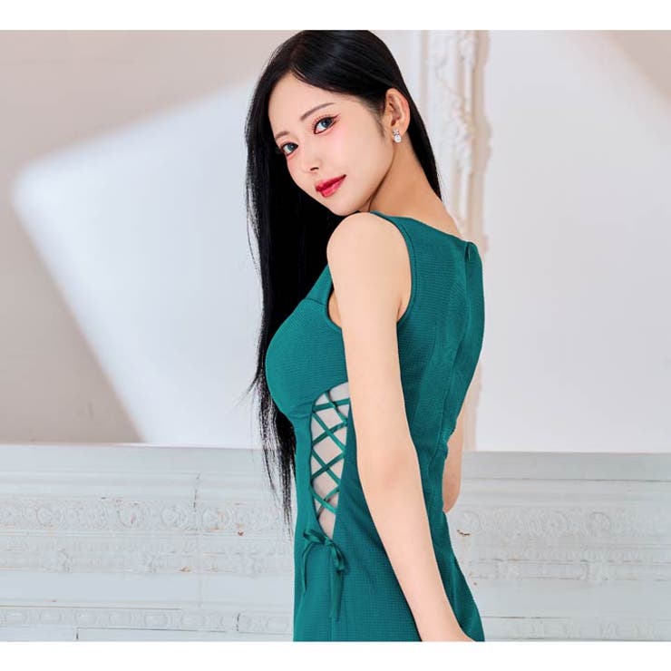 ビジュー煌めく胸元カットが大胆SEXY♪ウエストレースアップが圧倒的細見えを叶え… | Dazzy | 詳細画像22 