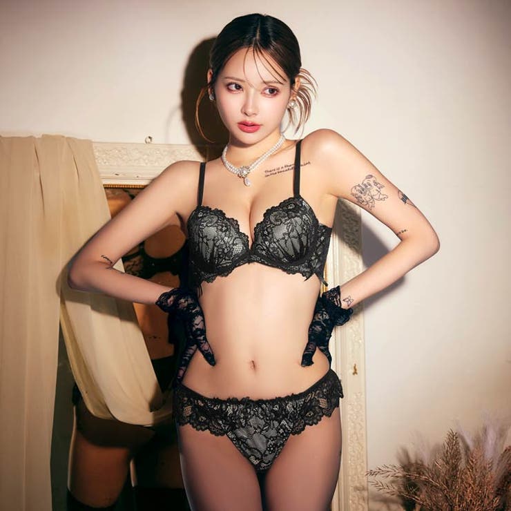 ルミナスフラワーレースアップ脇高ブラジャー&バック透けTバックショーツ | Dazzy | 詳細画像6 